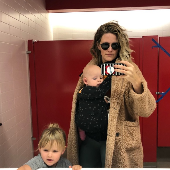 Meet your Posher, Jessica - Picture 2 of 7